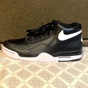 Brand new size 12 Nike flight legacy